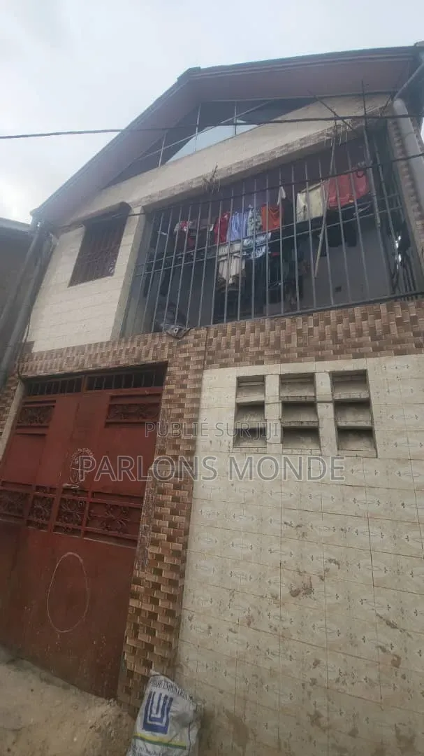 10chbre Appartement dans Bm, Limete à Vendre