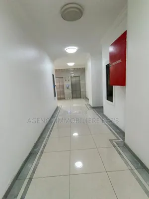 3chbre Appartement dans Bilengu Immo, Gombe à Louer
