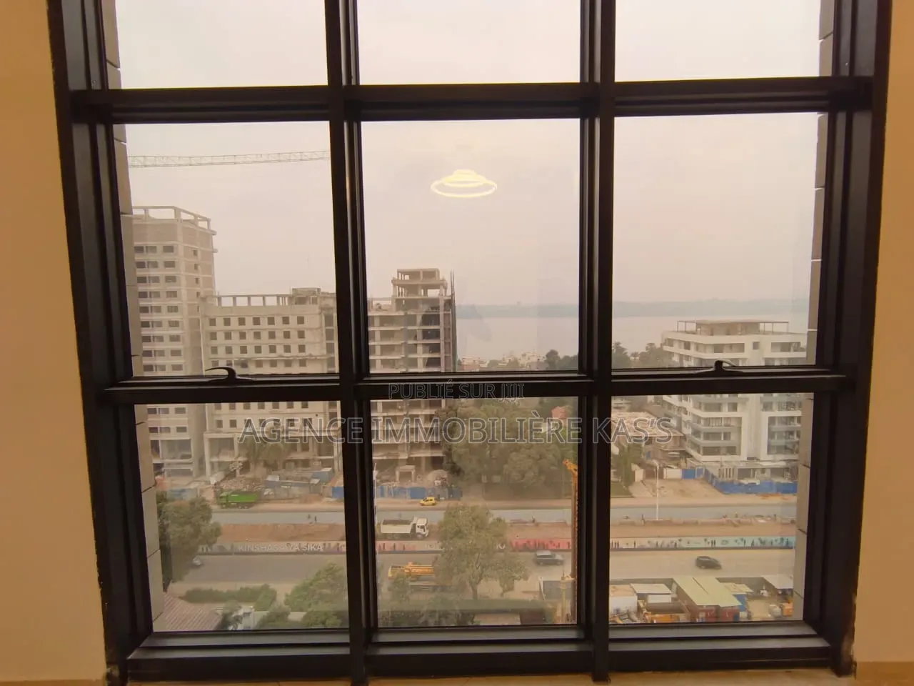 3chbre Appartement dans Bilengu Immo, Gombe à Louer