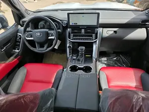 Nouveau Toyota Land Cruiser 2026 Noir