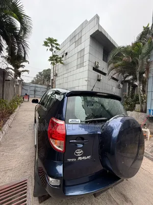 Toyota RAV4 2011 Bleu