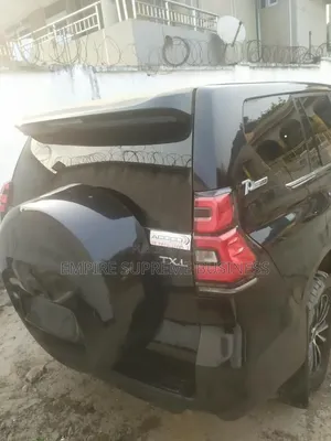 Toyota Land Cruiser Prado 2011 Noir Mat