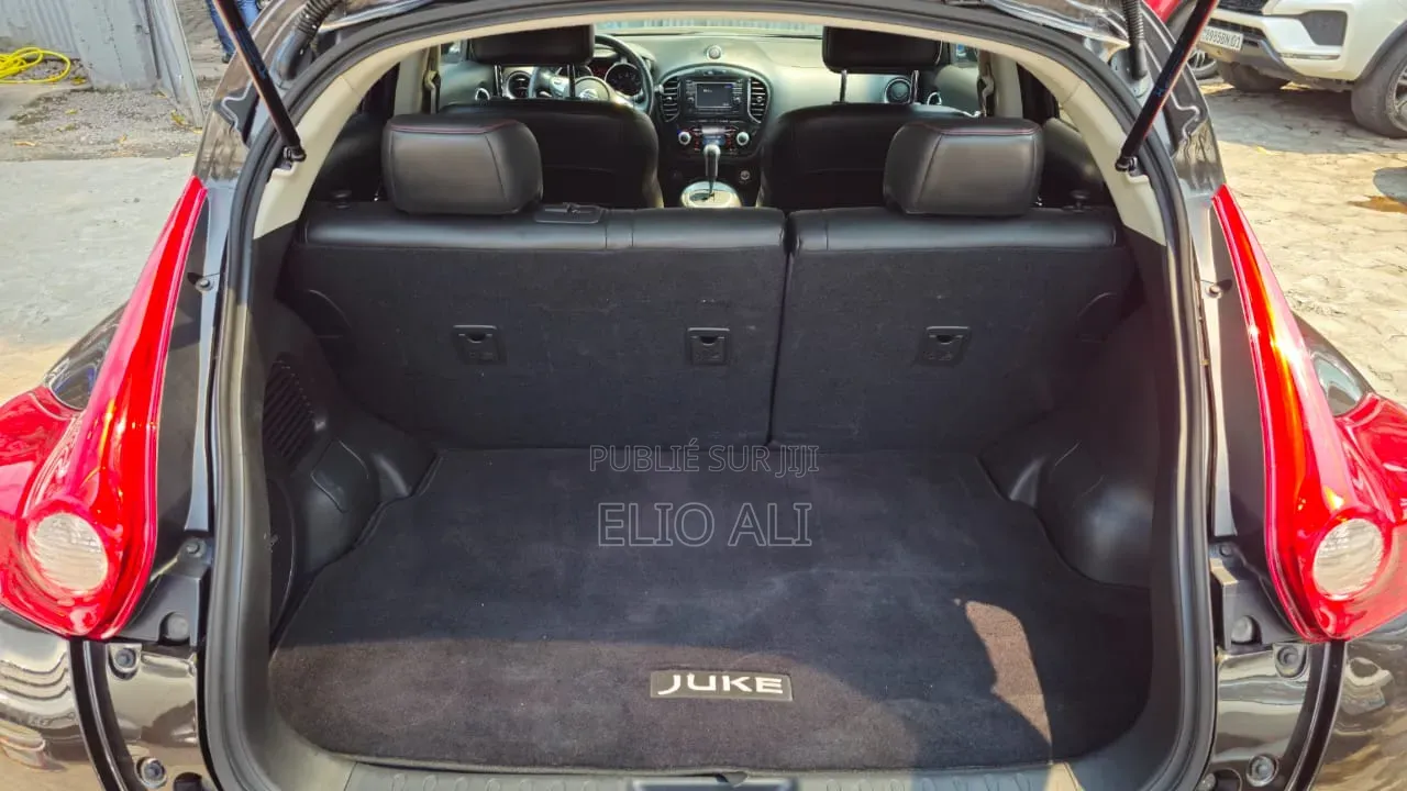 Nissan Juke S 4dr Hatchback (1.6L 4cyl Turbo CVT) 2014 Gris