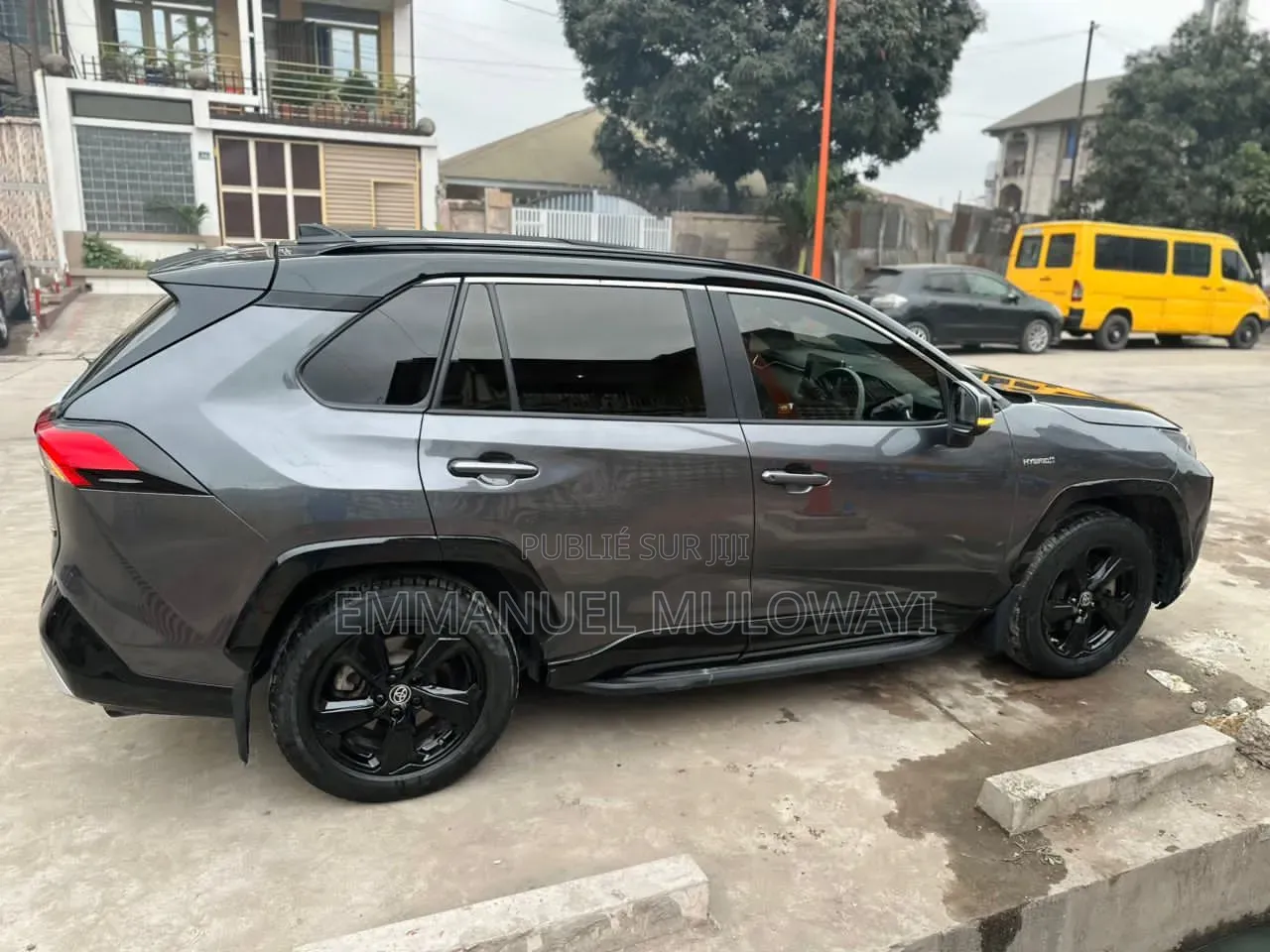 Toyota RAV4 2021 Gris
