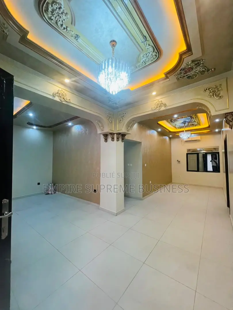 3chbre Appartement dans Empire Supreme, Ngaliema à Louer