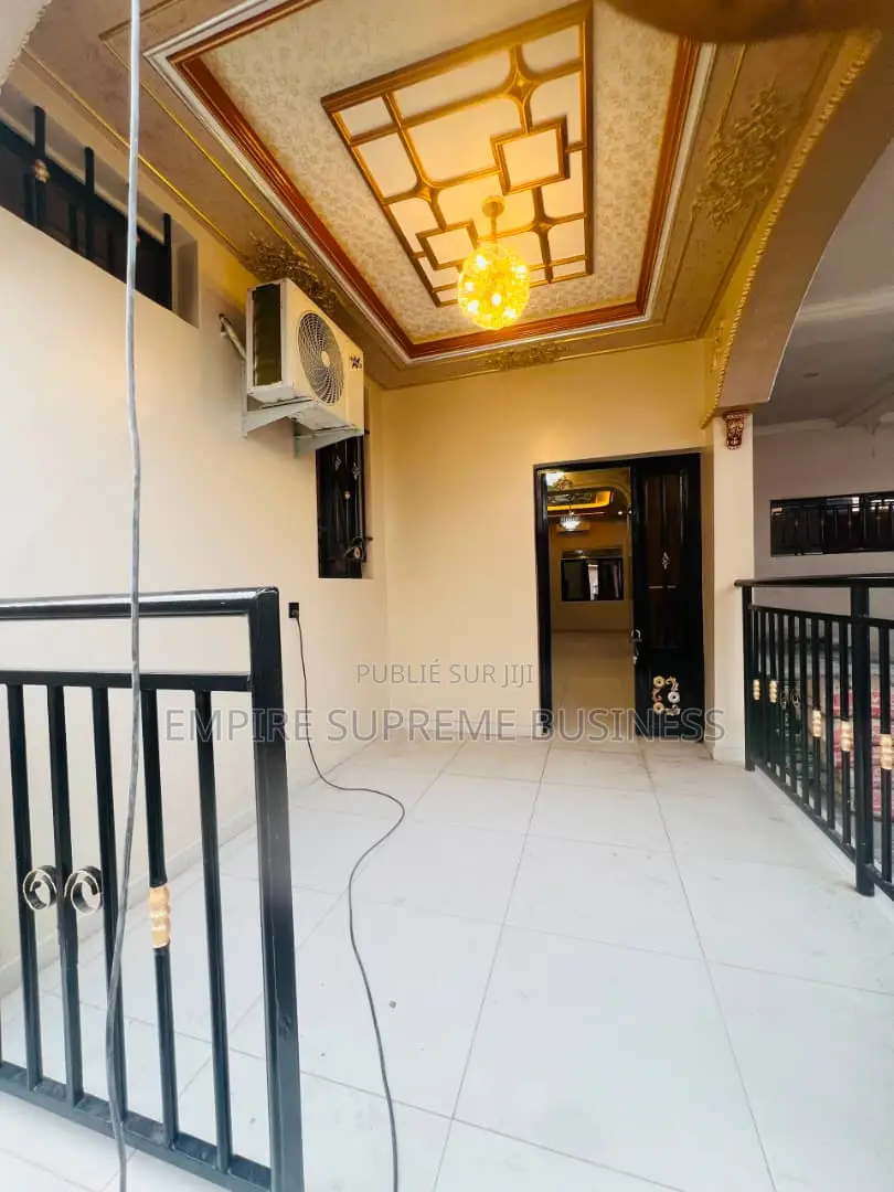 3chbre Appartement dans Empire Supreme, Ngaliema à Louer