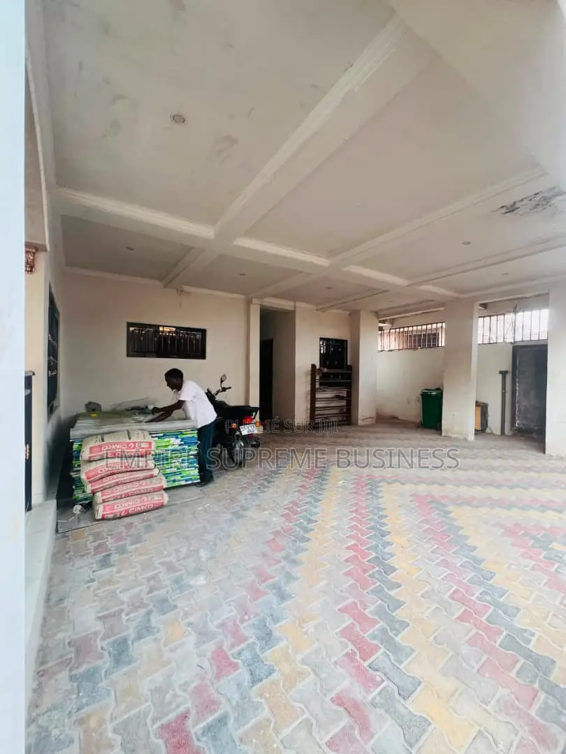 3chbre Appartement dans Empire Supreme, Ngaliema à Louer