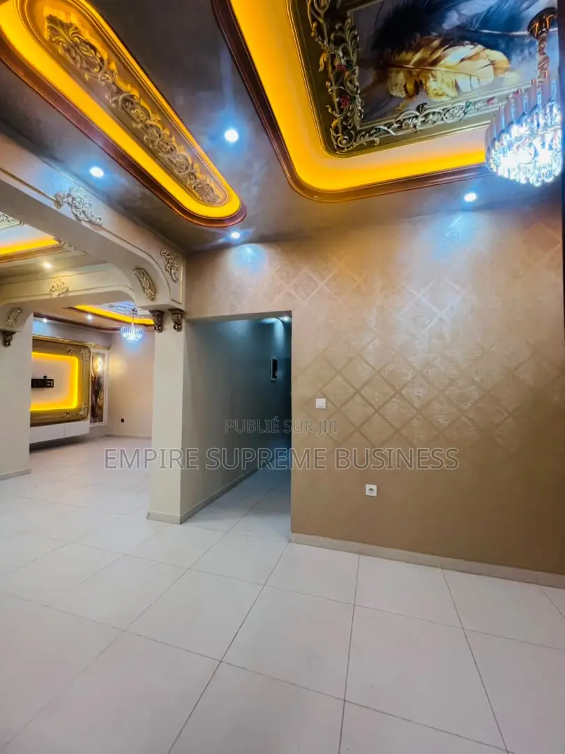 3chbre Appartement dans Empire Supreme, Ngaliema à Louer