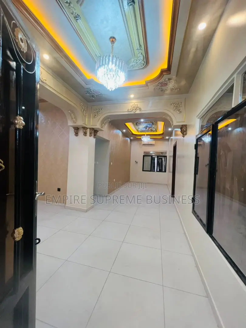 3chbre Appartement dans Empire Supreme, Ngaliema à Louer