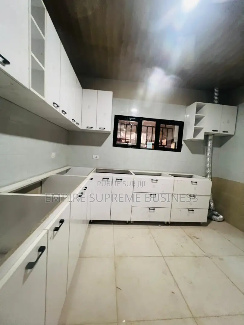 3chbre Appartement dans Empire Supreme, Ngaliema à Louer