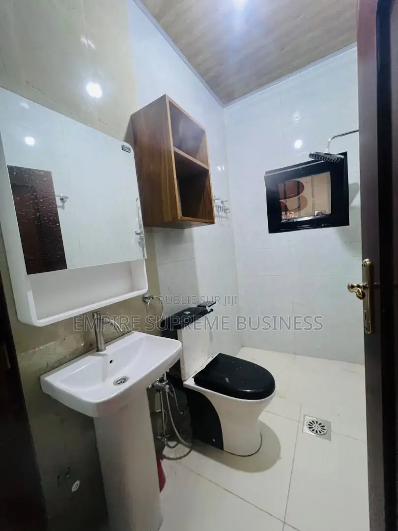 3chbre Appartement dans Empire Supreme, Ngaliema à Louer
