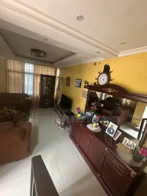 3chbre Maison dans Empire Supreme, Ngaliema à Vendre