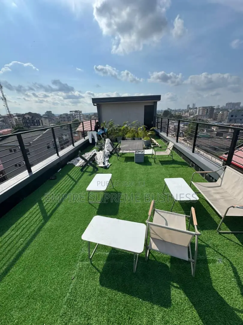 8chbre Maison dans Empire Supreme, Kintambo à Vendre