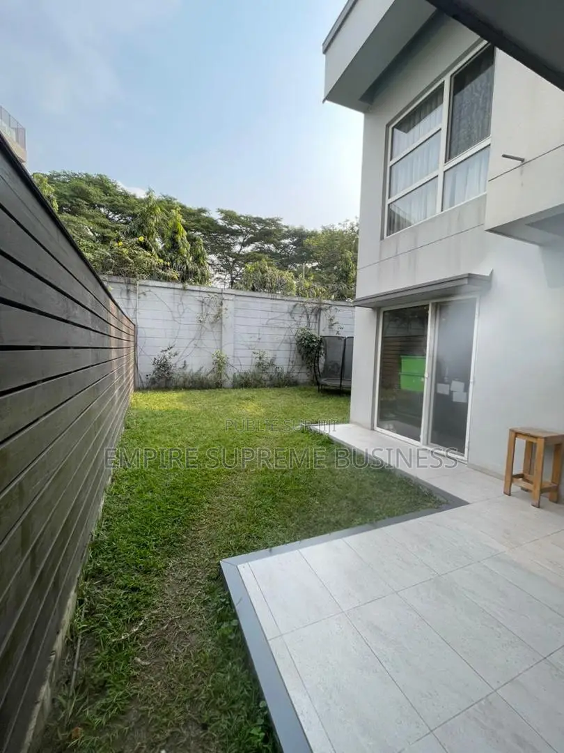 4chbre Villa dans Empire Supreme, Ngaliema à Vendre