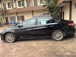 Toyota Avalon XLE Touring 4dr Sedan (3.5L 6cyl 6A) 2015 Noir
