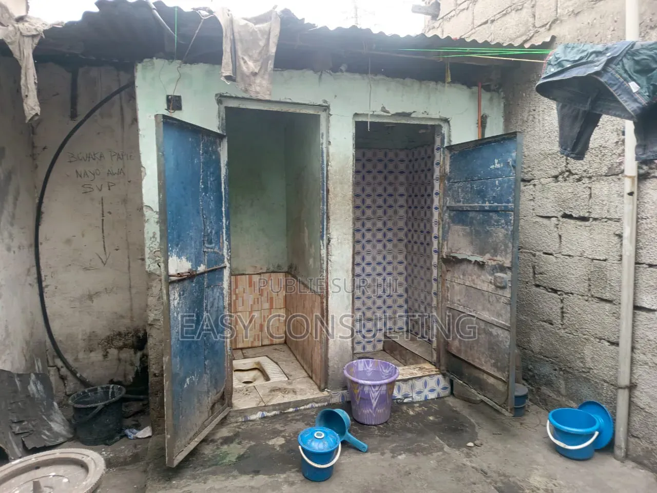 4chbre Villa dans Pascal, Kimbanseke à Vendre
