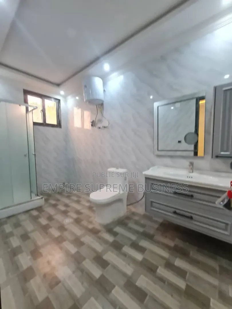 3chbre Villa dans Empire Supreme, Ngaliema à Louer