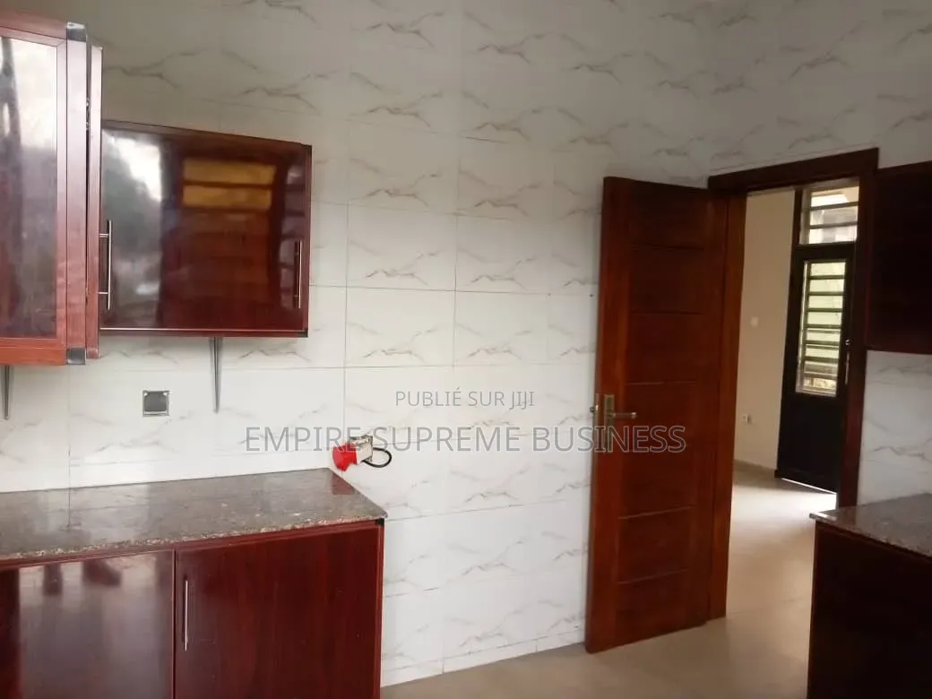 3chbre Villa dans Empire Supreme, Ngaliema à Louer