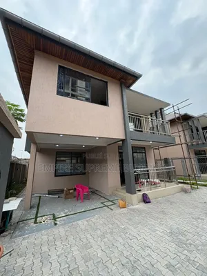 4chbre Duplex dans Empire Supreme, Kasa-Vubu à Louer