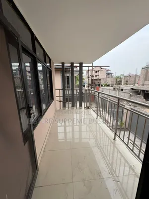 4chbre Duplex dans Empire Supreme, Kasa-Vubu à Louer