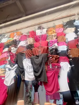 T-Shirt Femme Elegence Plusieurs Modèles Disponibles