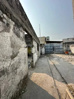 Terrain a Vendre a Lingwala