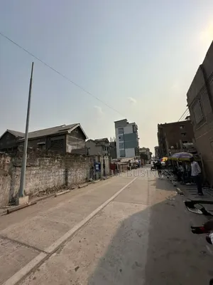 Terrain a Vendre a Lingwala
