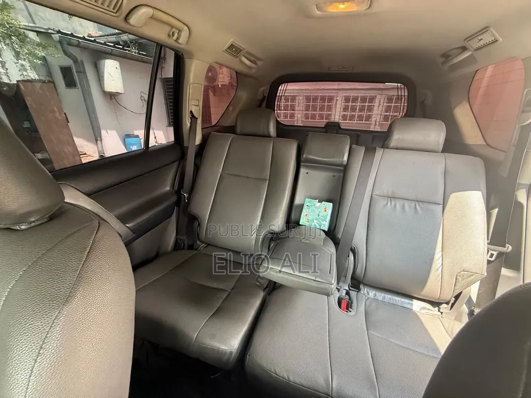 Toyota Land Cruiser Prado 2012 Noir
