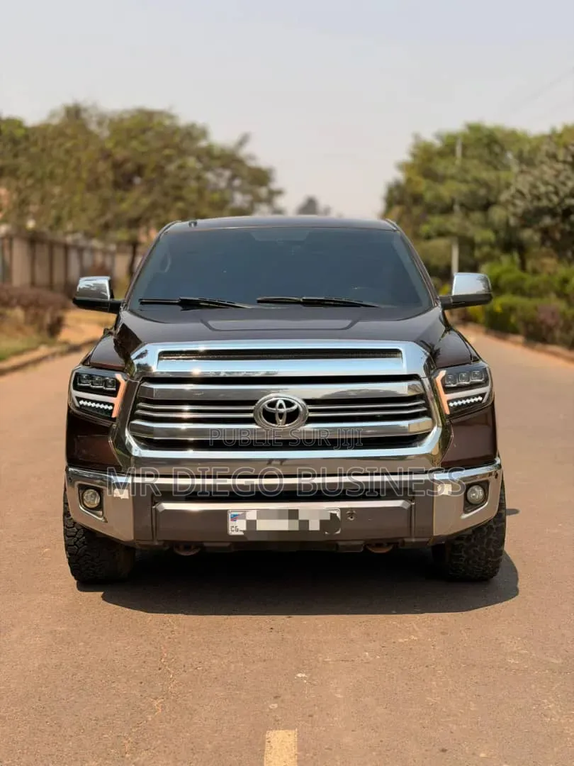 Nouveau Toyota Tundra 2017 Marron