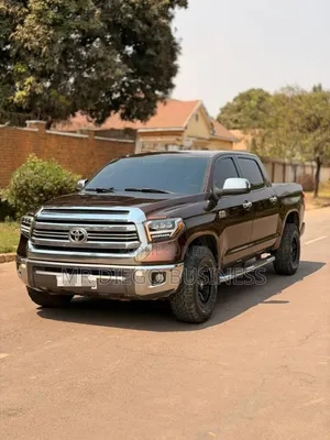 Nouveau Toyota Tundra 2017 Marron