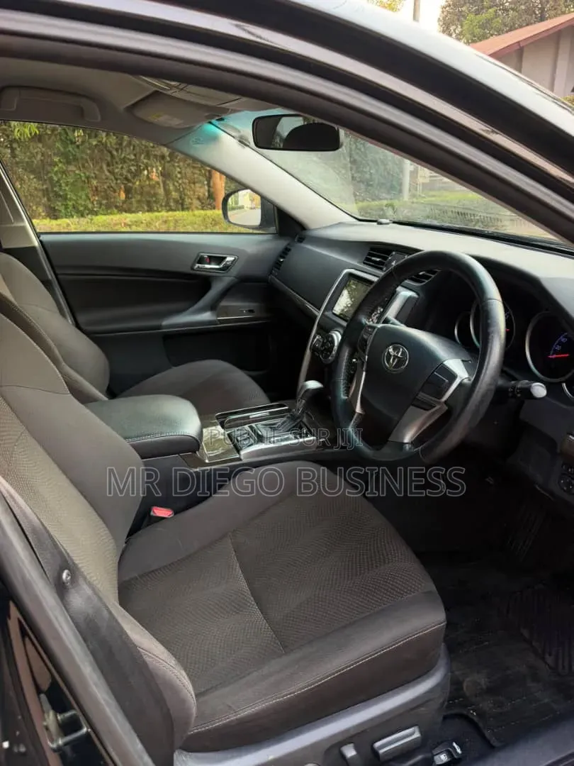 Nouveau Toyota Mark X 2016 Noir