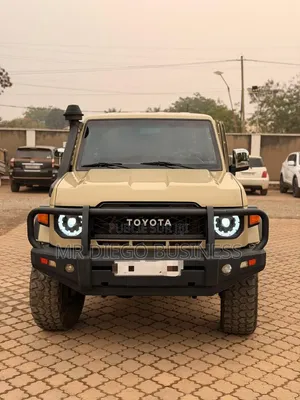 Toyota Land Cruiser 2022 Beige