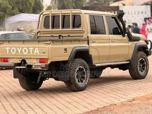Toyota Land Cruiser 2022 Beige