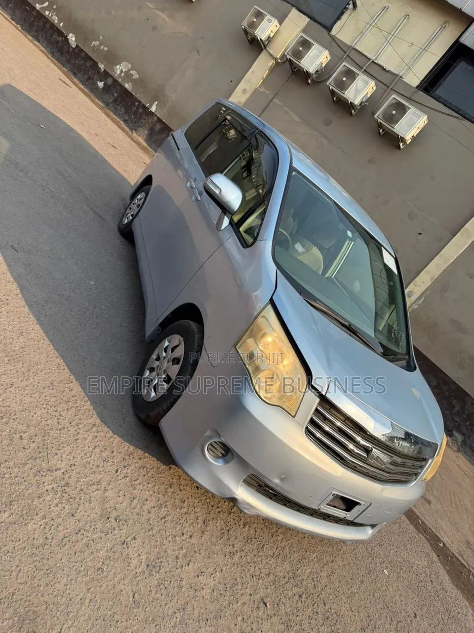 Toyota Noah 2018 Bleu