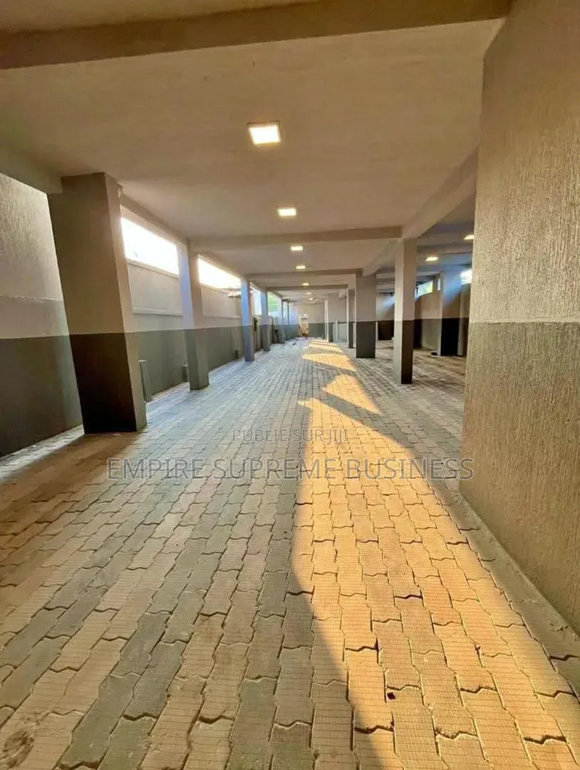 2chbre Appartement dans Empire Supreme, Gombe à Louer