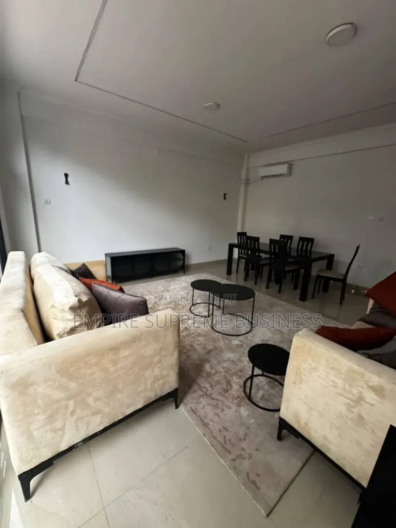 14chbre Maison dans Empire Supreme, Kintambo à Louer