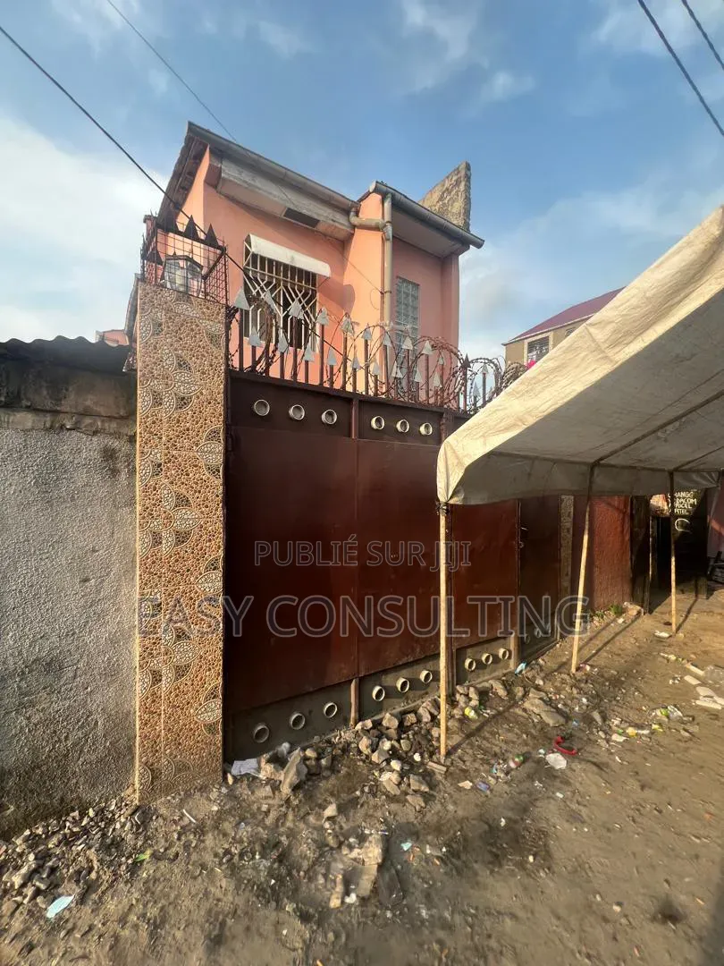 3chbre Maison dans Songololo & Kasaï, Barumbu à Vendre