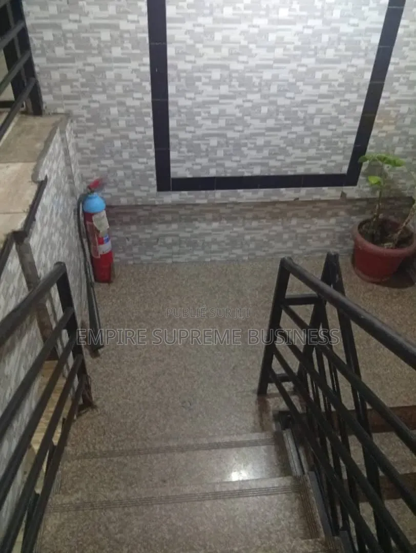 20chbre Maison dans Empire Supreme, Kinshasa (commune) à Vendre