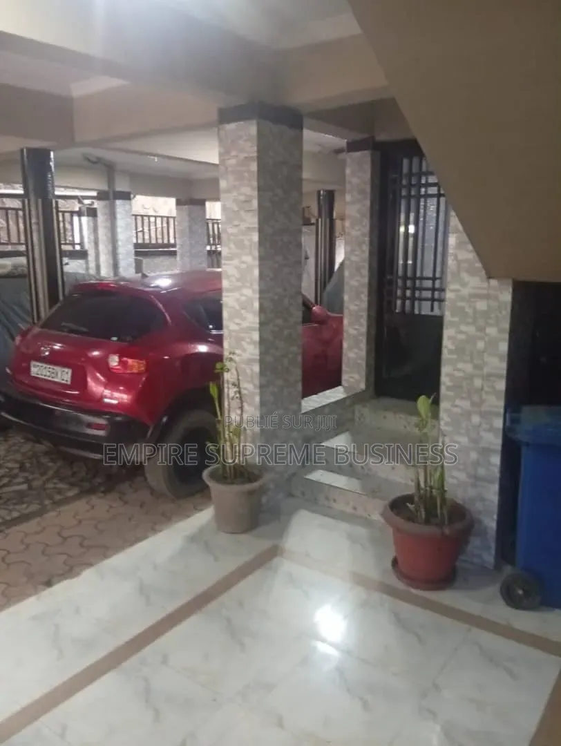 20chbre Maison dans Empire Supreme, Kinshasa (commune) à Vendre