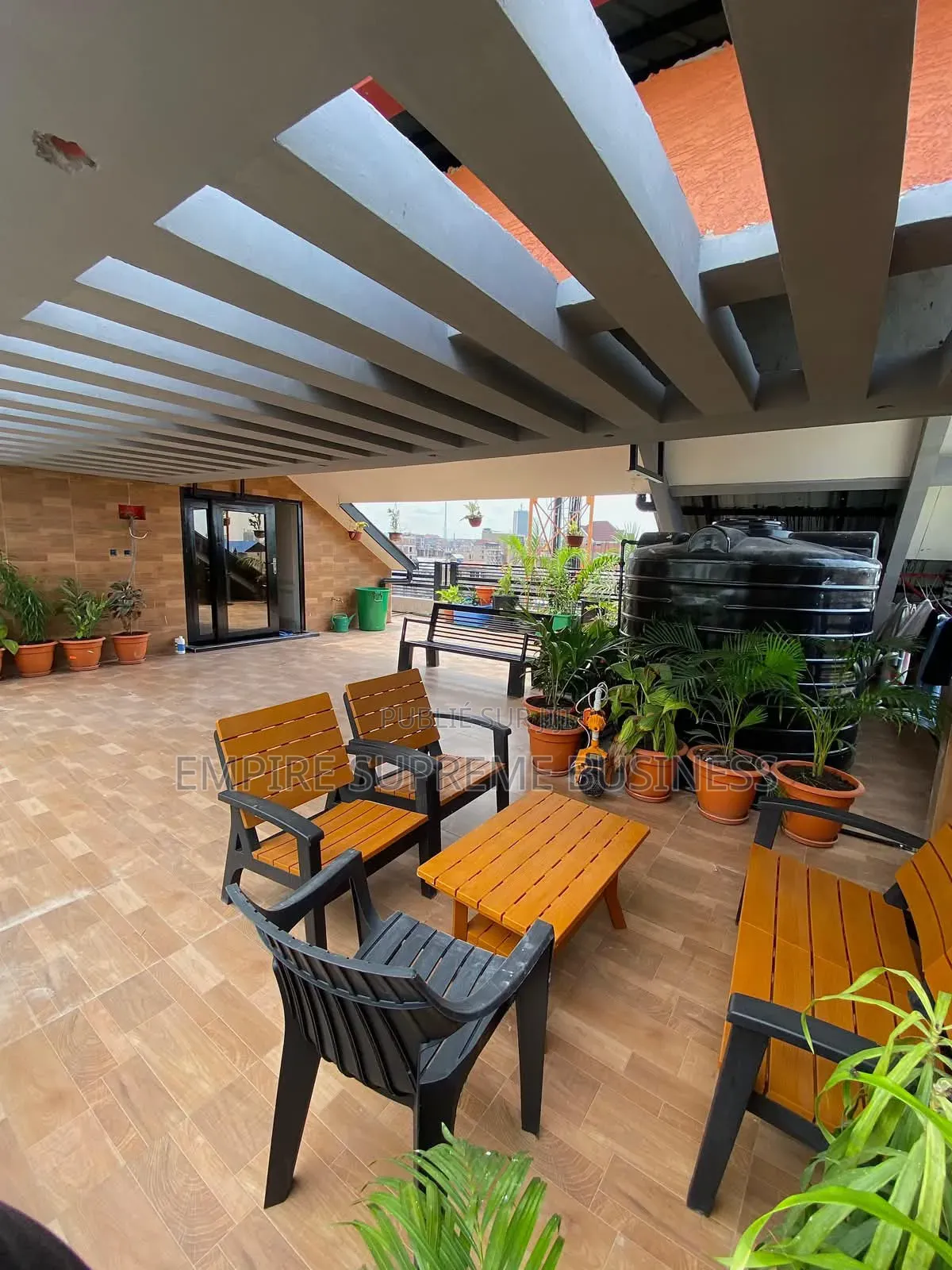12chbre Maison dans Empire Supreme, Lingwala à Vendre