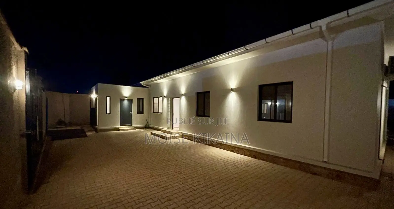 4chbre Villa dans Moyo Immobilier, Lubumbashi à Vendre