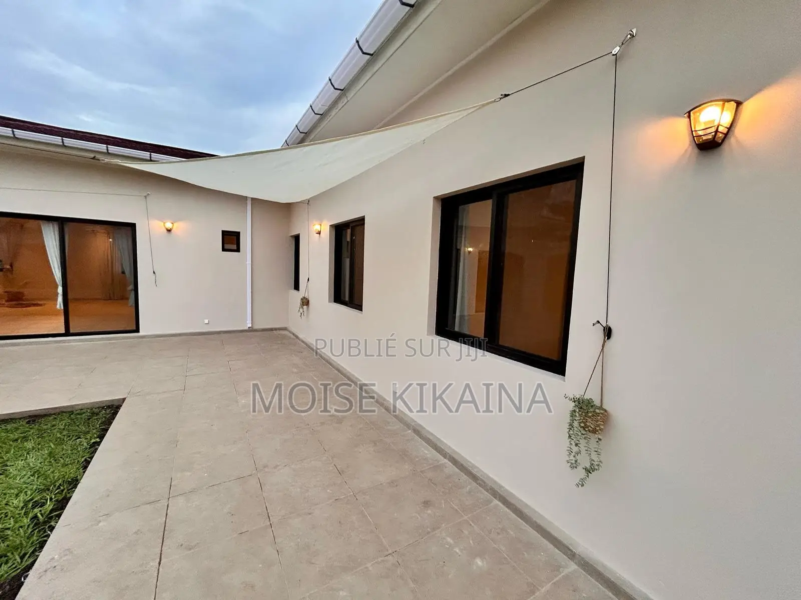 4chbre Villa dans Moyo Immobilier, Lubumbashi à Vendre