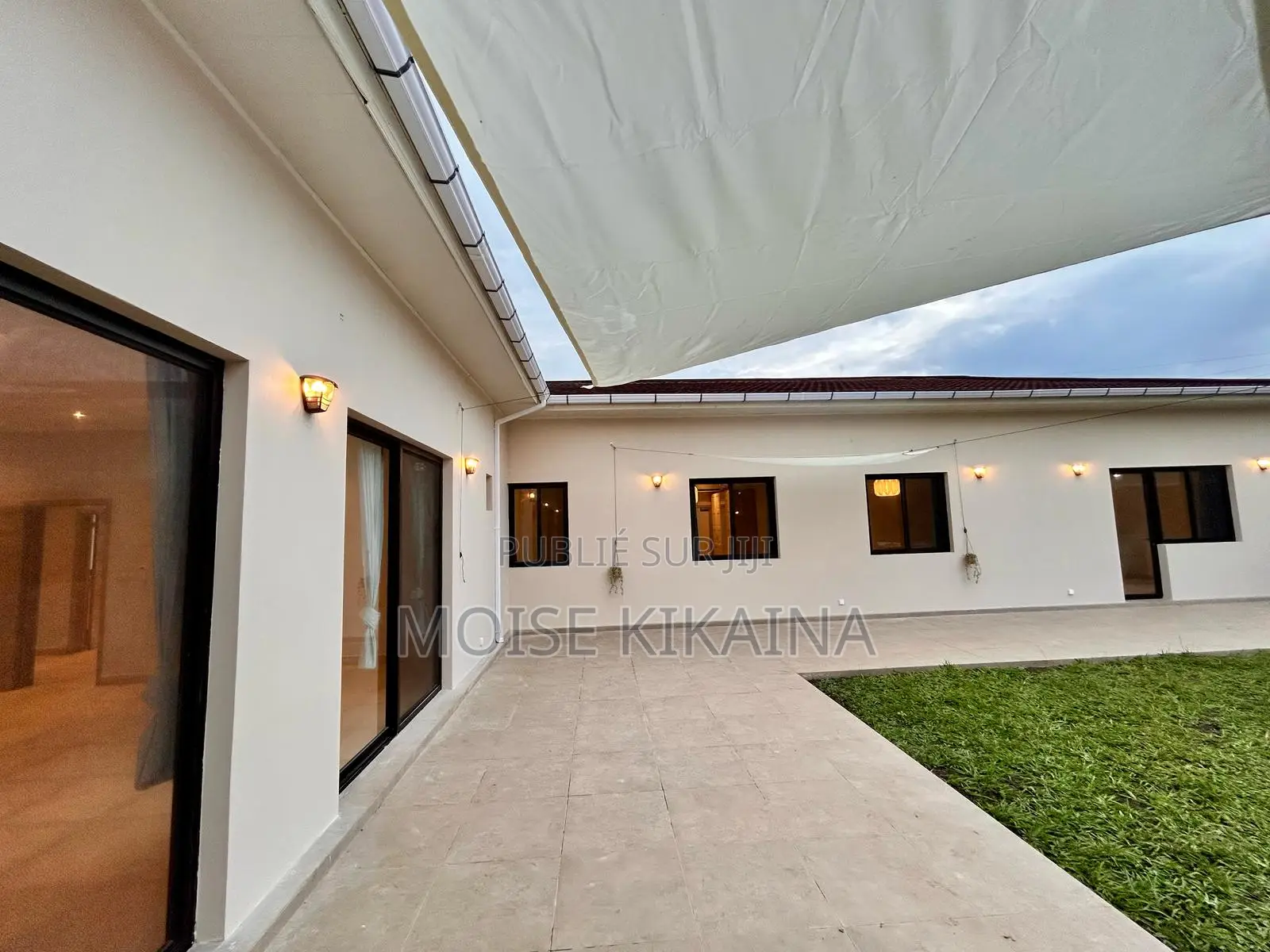 4chbre Villa dans Moyo Immobilier, Lubumbashi à Vendre