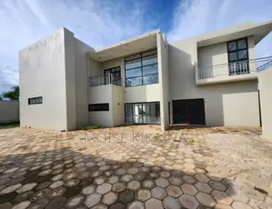 4chbre Villa dans Moyo Immobilier, Lubumbashi à Vendre