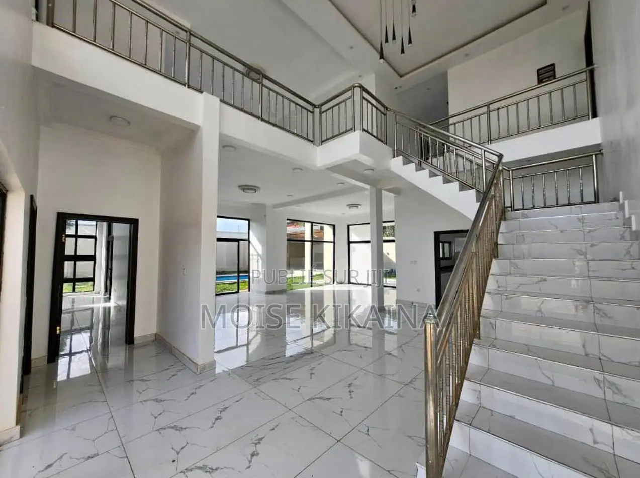 4chbre Villa dans Moyo Immobilier, Lubumbashi à Vendre