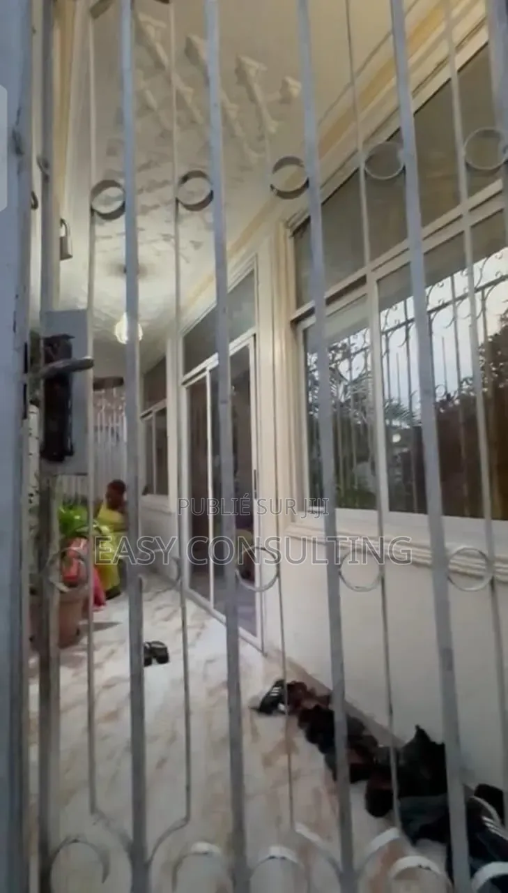 3chbre Villa dans Gulf, Ngaliema à Vendre