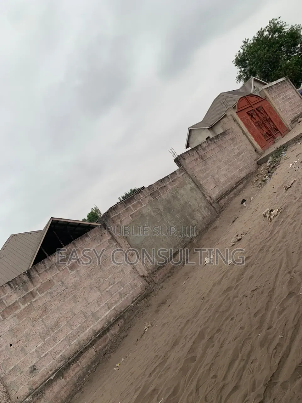 2chbre Villa dans Bibwa, Nsele à Vendre