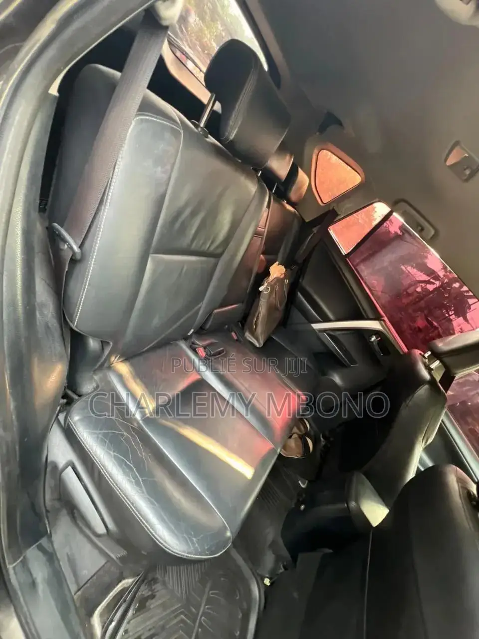 Toyota Noah 2.0 AWD (8 Seater) 2015 Noir