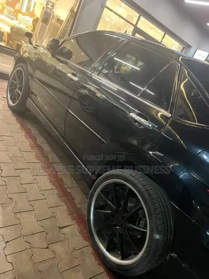 Toyota Harrier 2012 Noir
