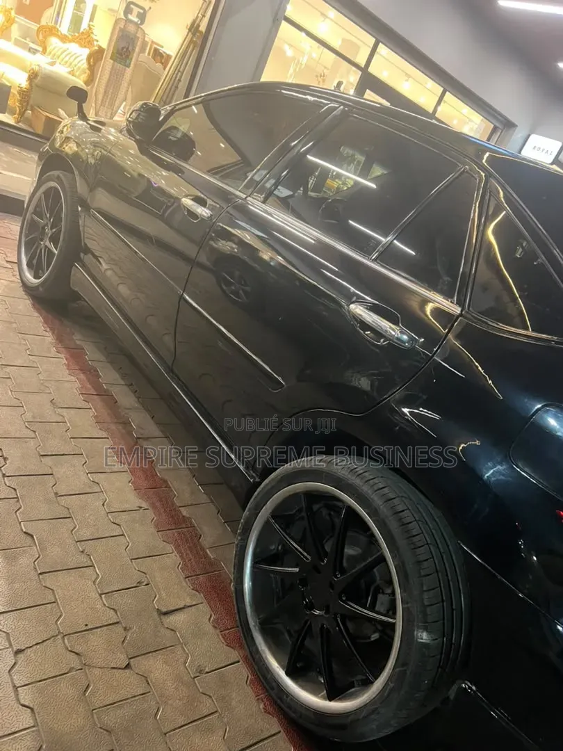 Toyota Harrier 2012 Noir